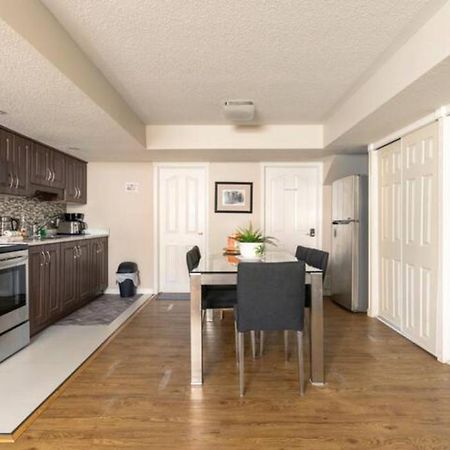 Self Check-In Spacious Apartment With Full Kitchen Ottawa Buitenkant foto